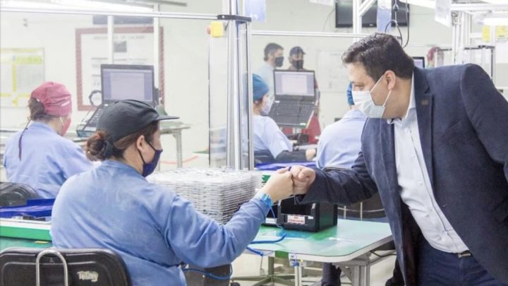 El Intendente de Ushuaia se reunió con trabajadores industriales del grupo NEWSAN