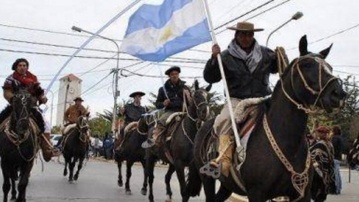 Habrá un gran desfile a caballo por el día de la Tradición