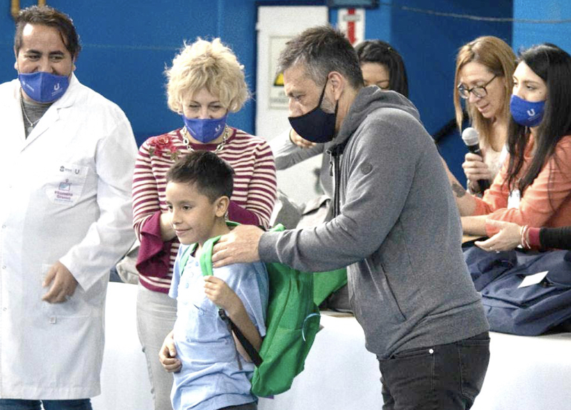 Se inauguró otro punto de prestación de ayuda escolar a niños de Ushuaia