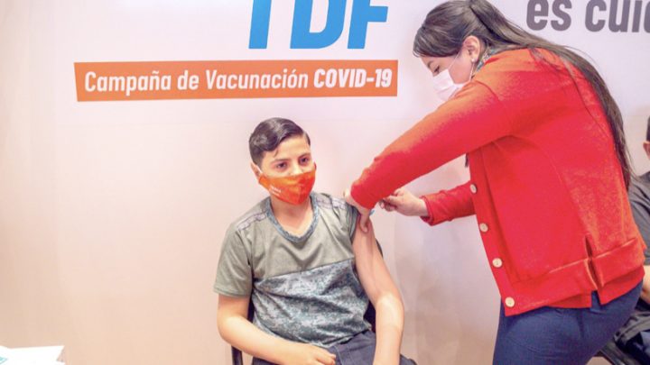 Continúa la vacunación de menores contra el Covid-19