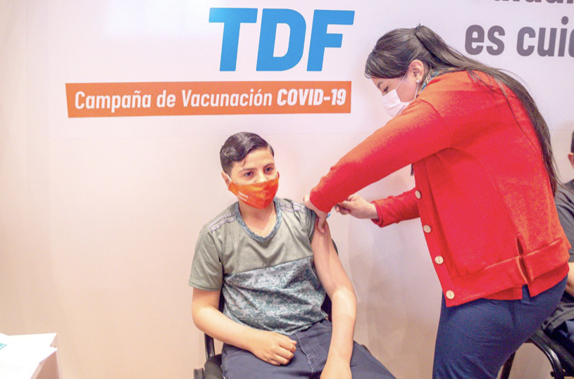 Continúa la vacunación de menores contra el Covid-19