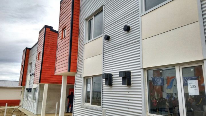 Las viviendas de ATE fueron entregadas con cañerías tapadas, rotas, sin agua y gas