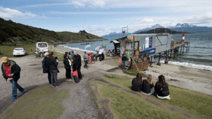 A no tirar colillas de cigarrillos: la multa en Ushuaia será de $18.000