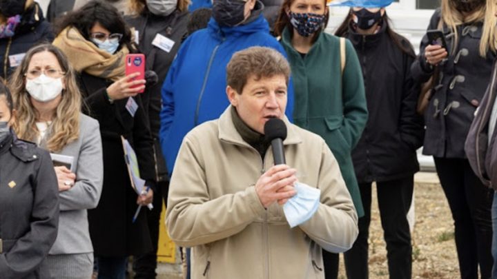 Melella defendió a los gremios y acusó a Juntos por el Cambio de destruir la industria fueguina