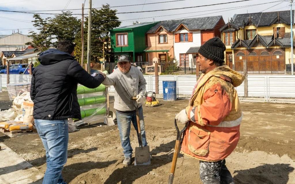 EL INTENDENTE VUOTO RECORRIÓ OBRAS EN LA CIUDAD EN EL INICIO DE LA TEMPORADA 2021-2022 EL INTENDENTE VUOTO RECORRIÓ OBRAS EN LA CIUDAD EN EL INICIO DE LA TEMPORADA 2021-2022