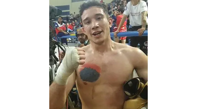 Vuoto felicito a Agustín Jara por ser el bicampeón mundial de kick boxing Vuoto felicito a Agustín Jara por ser el bicampeón mundial de kick boxing