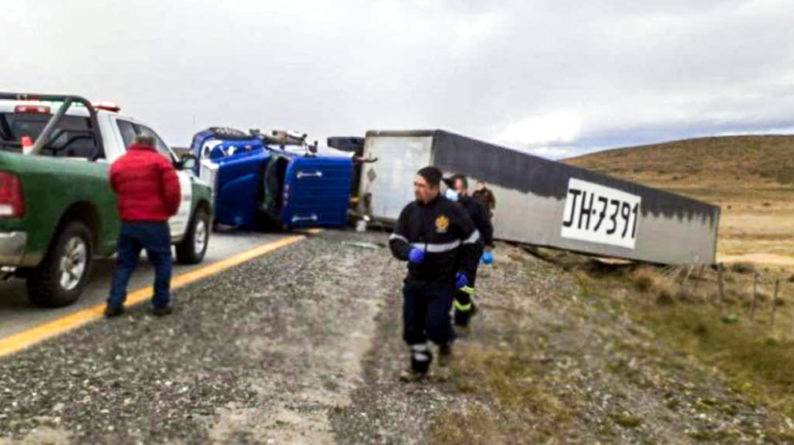 El viento tumbó un camión cerca de Punta Arenas