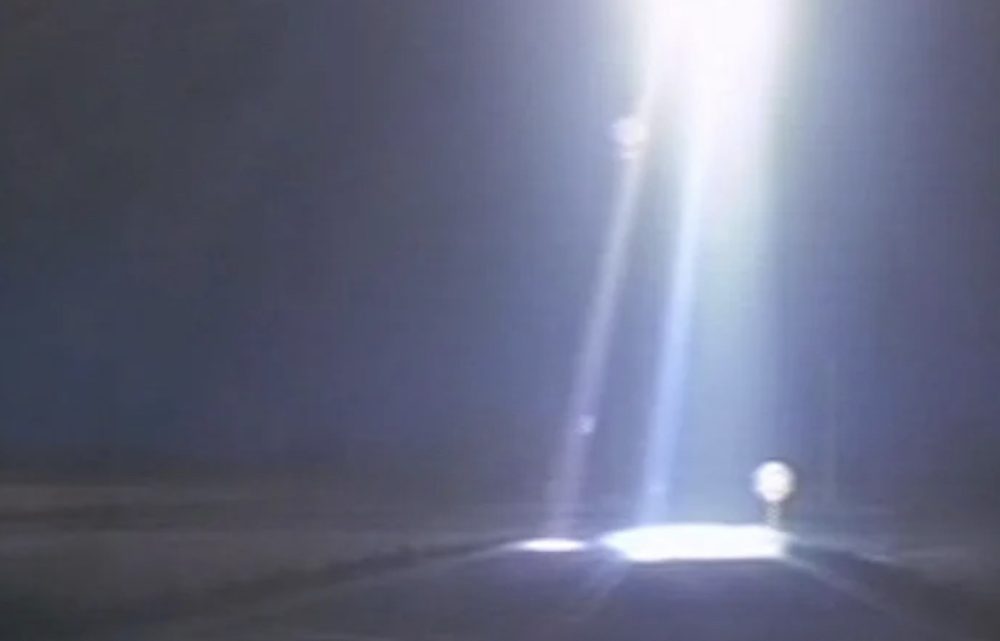Una mujer dijo que una luz la teletransportó y desapareció del patio de su casa por 24 horas