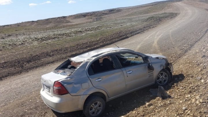 Esquivó un zorro, perdió el control y volcó.