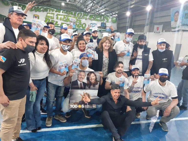 Sindicatos expresaron su apoyo a la candidata Carolina Yutrovic