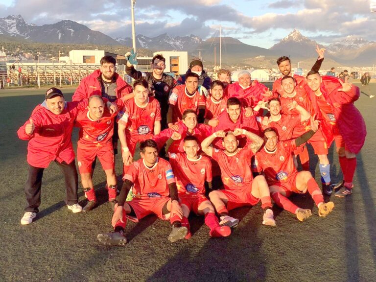 Petroquímica manda en el Torneo Regional Federal Amateur