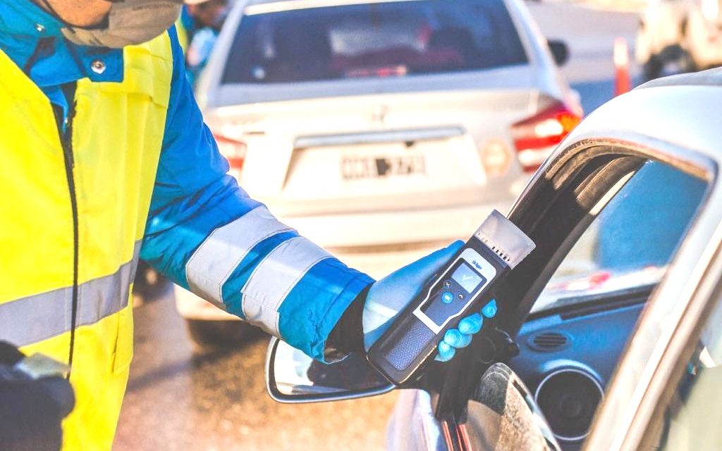 Conductor fue detenido por manejar en estado de ebriedad Conductor fue detenido por manejar en estado de ebriedad
