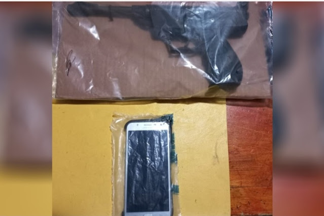 Allanamiento por robo, secuestran arma de aire comprimido y un celular