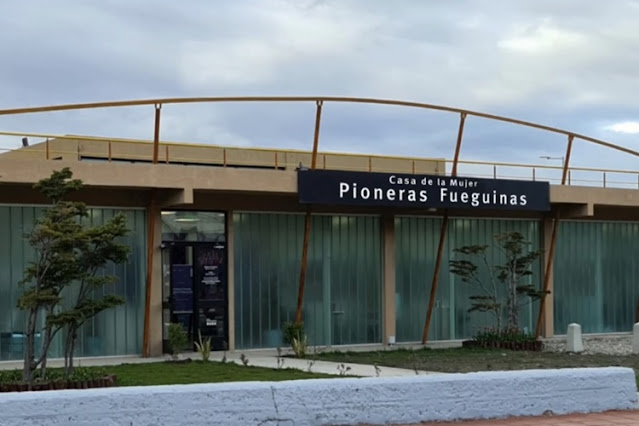 Ediles presentan proyecto para denominar Pioneras Fueguinas a la Casa de la Mujer Ediles presentan proyecto para denominar Pioneras Fueguinas a la Casa de la Mujer