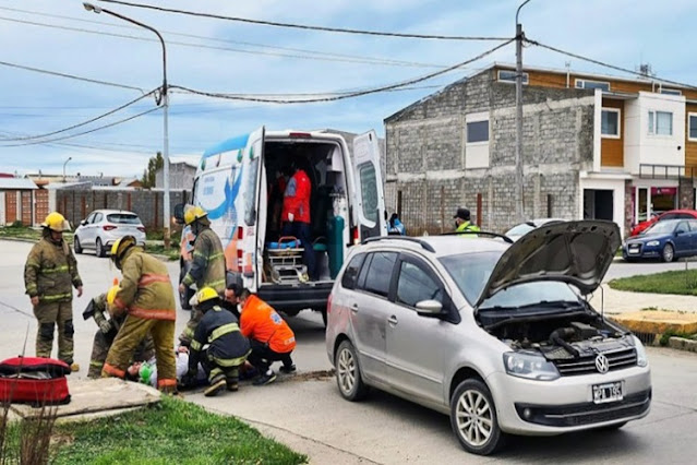 Choco y se dio a la fuga caminando, fue atrapado por la policía