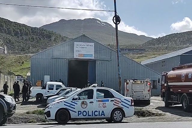 Incendio en un deposito de Gobierno
