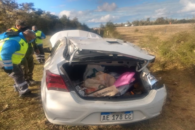 Despiste y vuelco en la Ruta 3