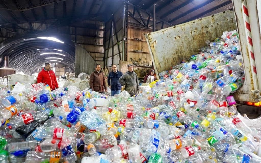 Cabandié recorrió la planta recicladora de la capital