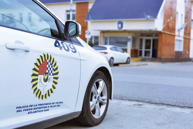 Policía denuncia hostigamiento y persecución laboral, porque el uniforme le marca los pechos