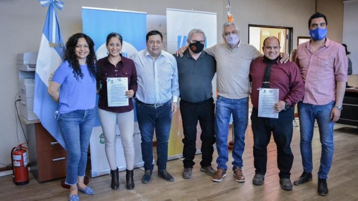 LA MUNICIPALIDAD DE USHUAIA ENTREGÓ NUEVAS LICENCIAS DE REMISES