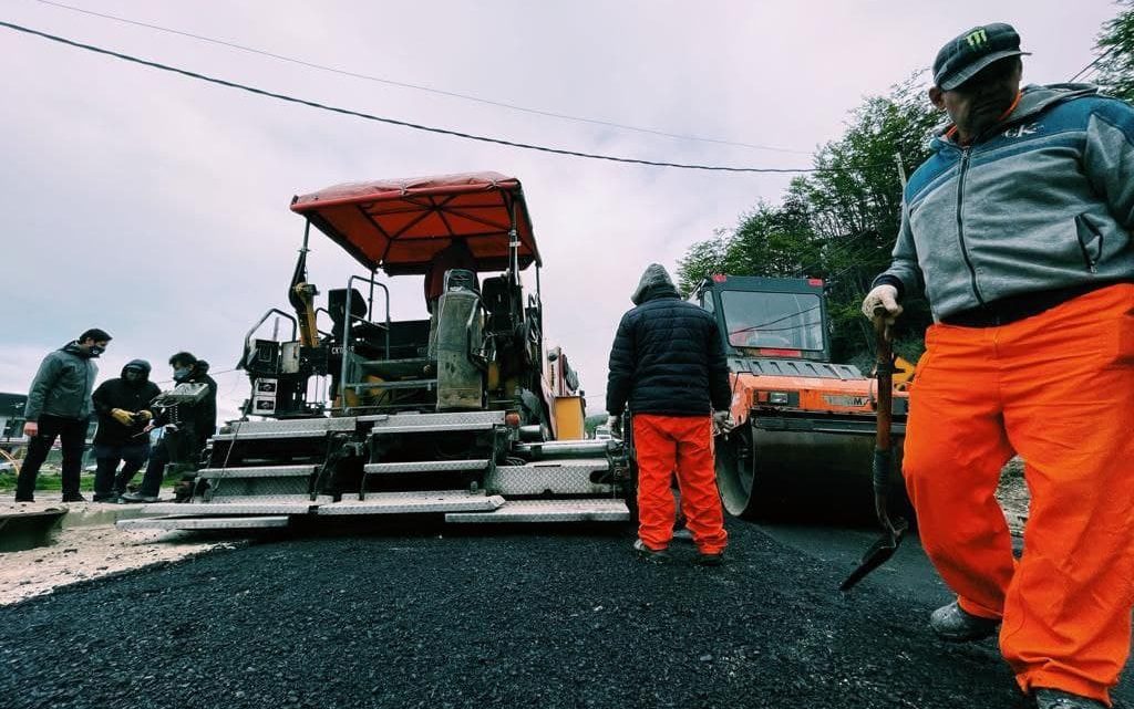 AVANZA LA PRIMERA ETAPA DE PAVIMENTACIÓN EN EL ECOLÓGICO