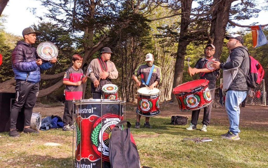 LA MUNICIPALIDAD DE USHUAIA LLEVÓ ADELANTE UNA JORNADA RECREATIVA EN EL BARRIO DOS BANDERAS