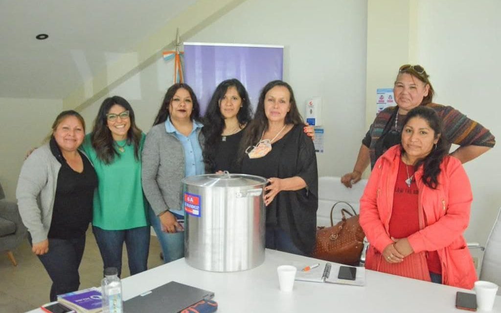 MARCUCCI RECIBIÓ EN LA CASA DE LA MUJER A REFERENTAS DEL COMEDOR “A TODO CORAZÓN”