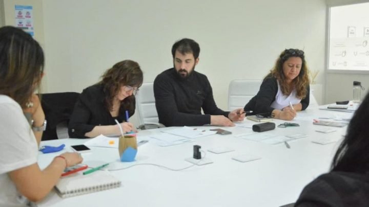 EL MUNICIPIO DE USHUAIA EVALÚA PROYECTOS PRODUCTIVOS DE VECINAS