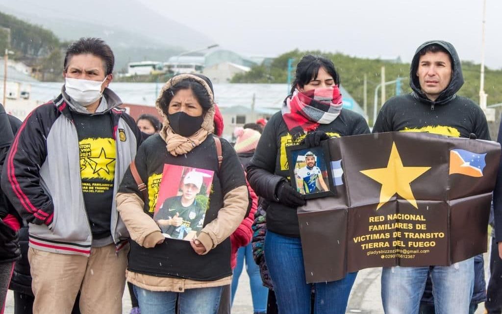 LA MUNICIPALIDAD ACOMPAÑÓ EL ACTO POR EL DÍA MUNDIAL DE LAS VÍCTIMAS DE TRÁNSITO LA MUNICIPALIDAD ACOMPAÑÓ EL ACTO POR EL DÍA MUNDIAL DE LAS VÍCTIMAS DE TRÁNSITO