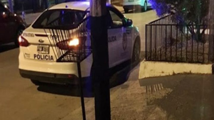 Conductor ebrio detenido por golpear a un inspector de transito en un control