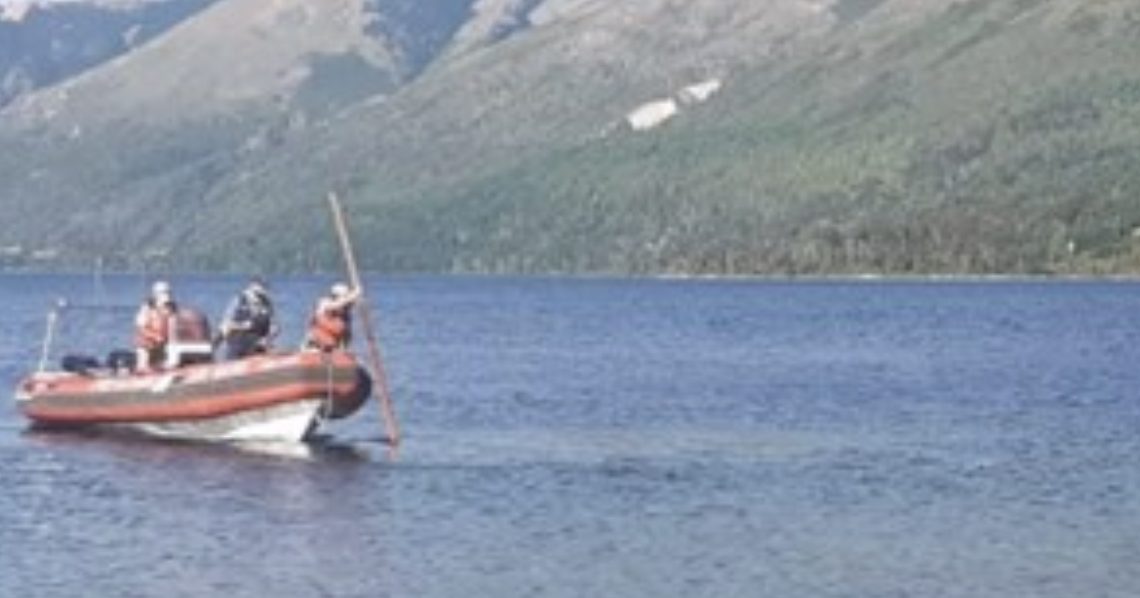 Una nena de 12 años muere ahogada en el Lago Gutiérrez de Bariloche Una nena de 12 años muere ahogada en el Lago Gutiérrez de Bariloche