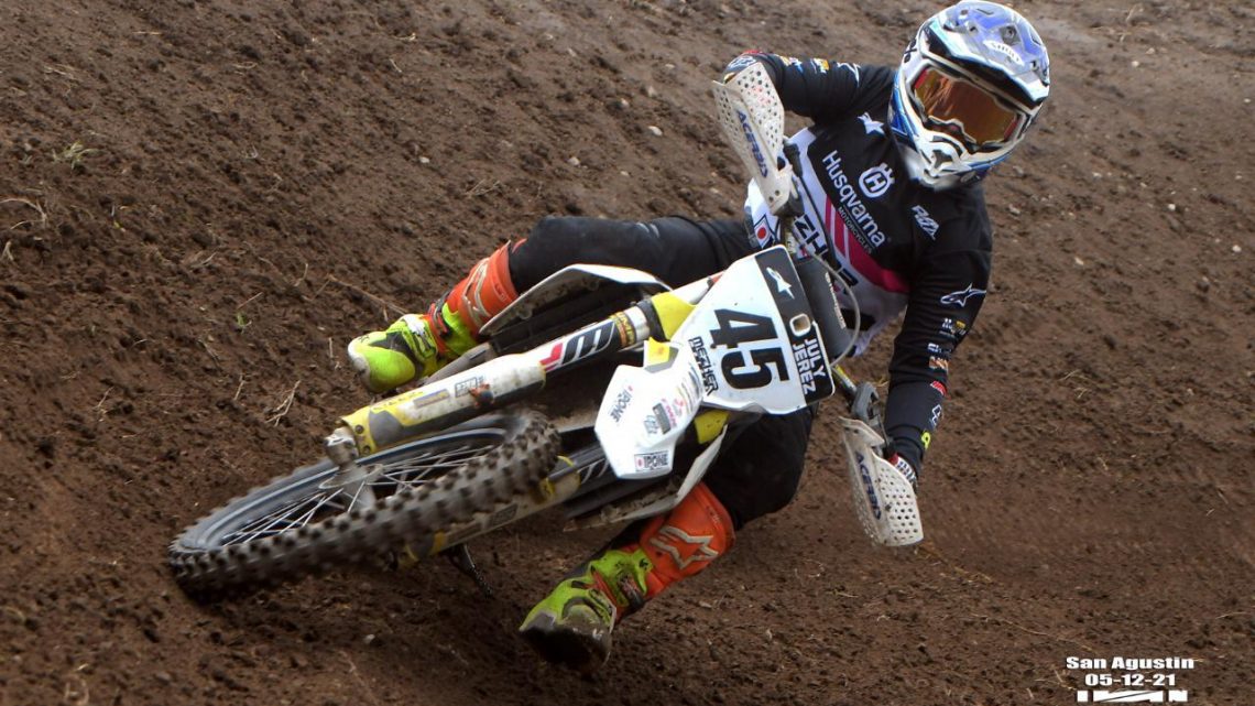 Jeréz junto al equipo Husqvarna en Córdoba