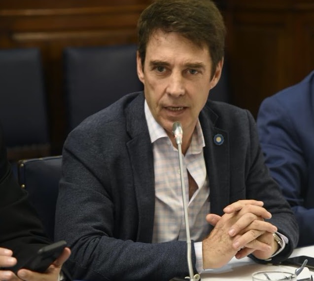 Stefani: “No puede ser que los fueguinos paguen más del doble que los chilenos en la barcaza”