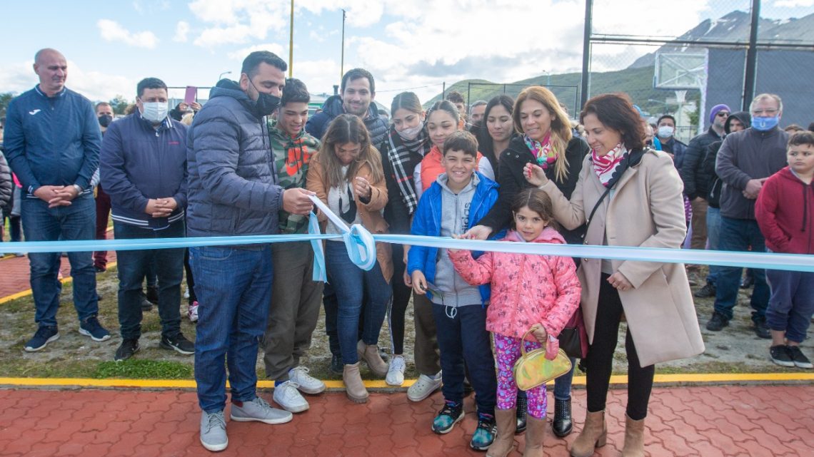 El intendente Vuoto reinauguró el parque recreativo Hernán Schulz