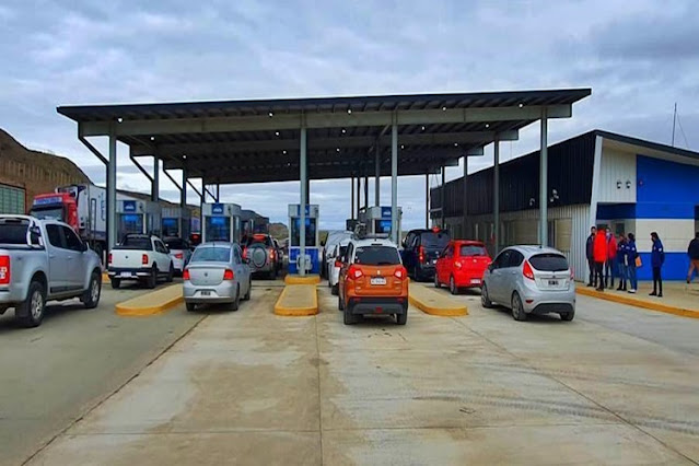 Habilitan horario extraordinario para el cruce por la frontera y la barcaza