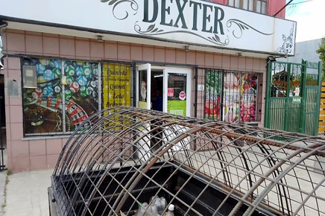 Intento robar comercio armado con una botella rota