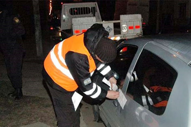 Dos vehiculos incautados luego de un choque, ambos conductores alcoholizados