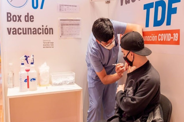 Vacunacion en Ushuaia, habilitan números de teléfonos para sacar turnos
