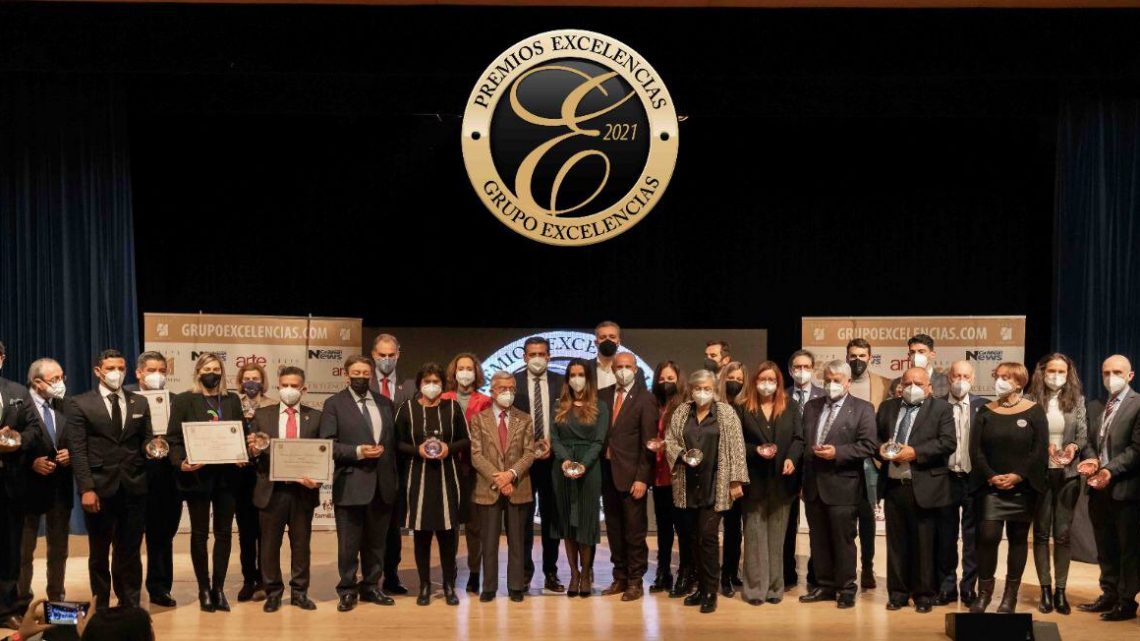 EL TREN DEL FIN DEL MUNDO DE USHUAIA FUE DISTINGUIDO CON EL PREMIO A LA EXCELENCIA TURÍSTICA POR EL FITUR EL TREN DEL FIN DEL MUNDO DE USHUAIA FUE DISTINGUIDO CON EL PREMIO A LA EXCELENCIA TURÍSTICA POR EL FITUR