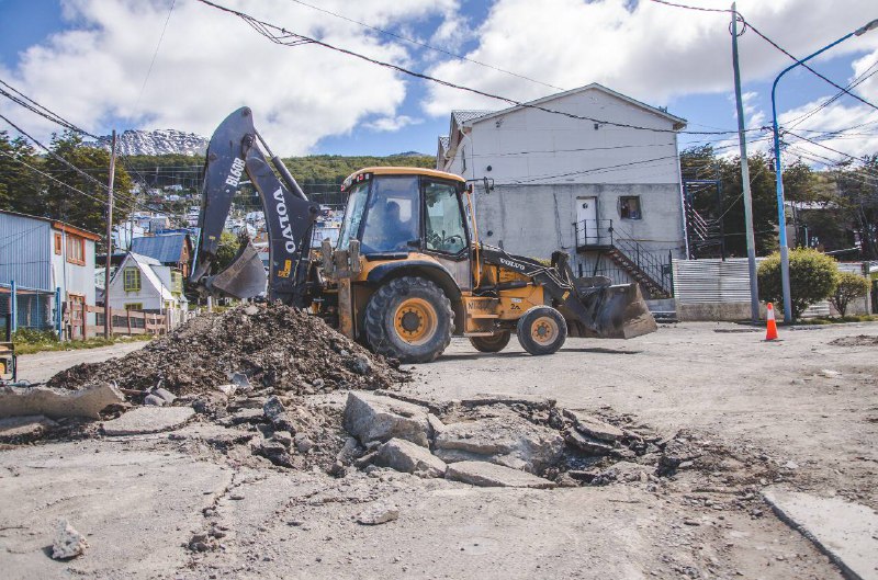 LA MUNICIPALIDAD AVANZA CON LA OBRA DE PLUVIALES DE KARUKINKA NORTE LA MUNICIPALIDAD AVANZA CON LA OBRA DE PLUVIALES DE KARUKINKA NORTE