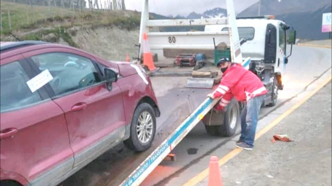 Colisionó a un vehículo y huyó, pero fue detenido en un control de tránsito