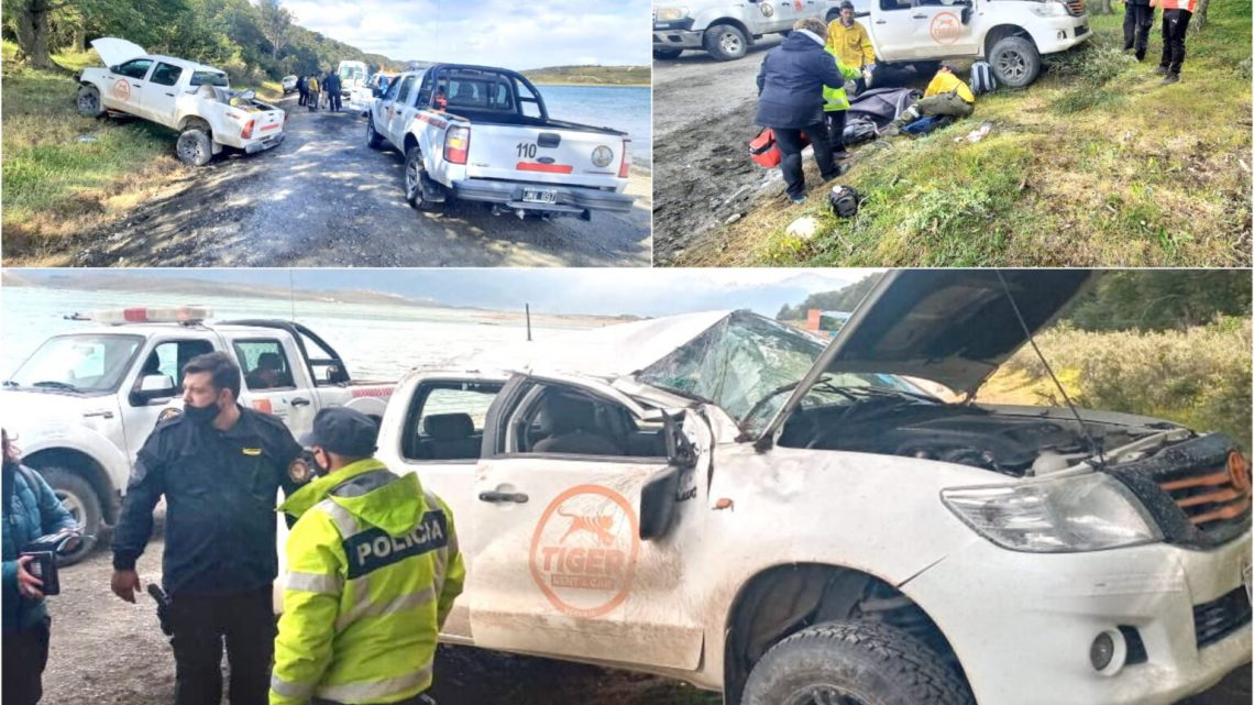 Dos residentes y dos turistas resultan heridos en un vuelco