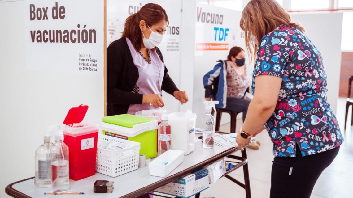 Continúa la campaña de vacunación contra COVID-19 en la provincia