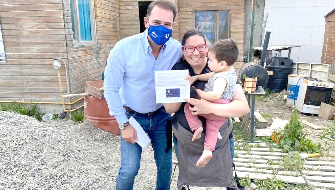Vecinos y vecinas de la ciudad recibieron la tarjeta +U