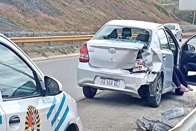 Fuerte colisión arroja solo pérdidas materiales Fuerte colisión arroja solo pérdidas materiales