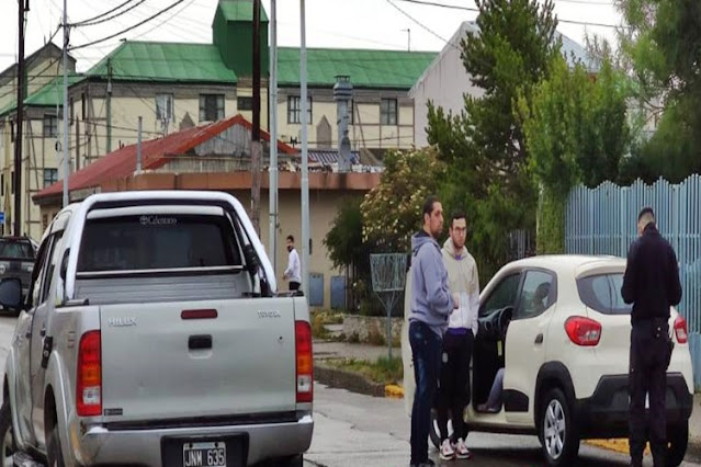 Choque una mujer lesionada y una camioneta incautada