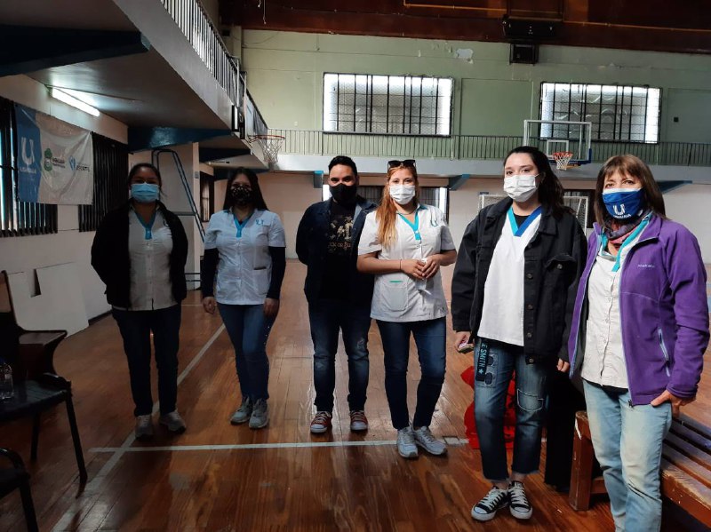 LA MUNICIPALIDAD VACUNA A LOS NIÑOS Y NIÑAS DE LAS COLONIAS Y A QUIENES PARTICIPAN EN ACTIVIDADES SOCIALES Y DEPORTIVAS