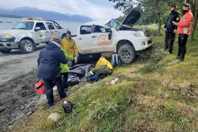 Vuelco en Almanza, dos lesionados trasladados al Hospital Ushuaia