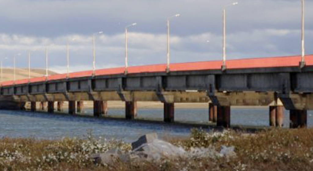 El Intendente anunció un nuevo pavimento para el puente Mosconi El Intendente anunció un nuevo pavimento para el puente Mosconi