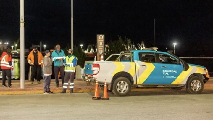 Fin de semana largo con controles de tránsito en las calles